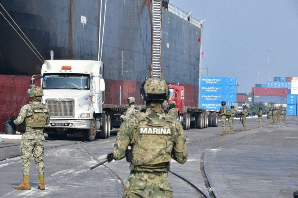 Marina sanciona a dos altos mandos y denuncia a cuatro más ante la FGR