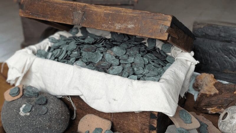 Buzos hallan monedas de oro y plata valuadas en US$ 1 millón frente a la “Costa del Tesoro” de Florida