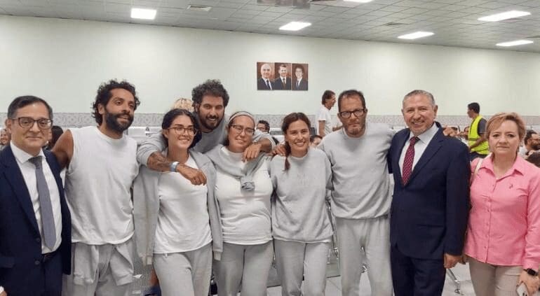Seis mexicanos liberados en Israel son repatriados con apoyo de la SRE y el gobierno de Jordania