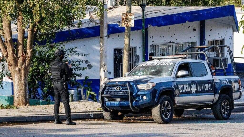 Narcoguerra en Sinaloa deja 58 policías asesinados y más de 2 mil homicidios