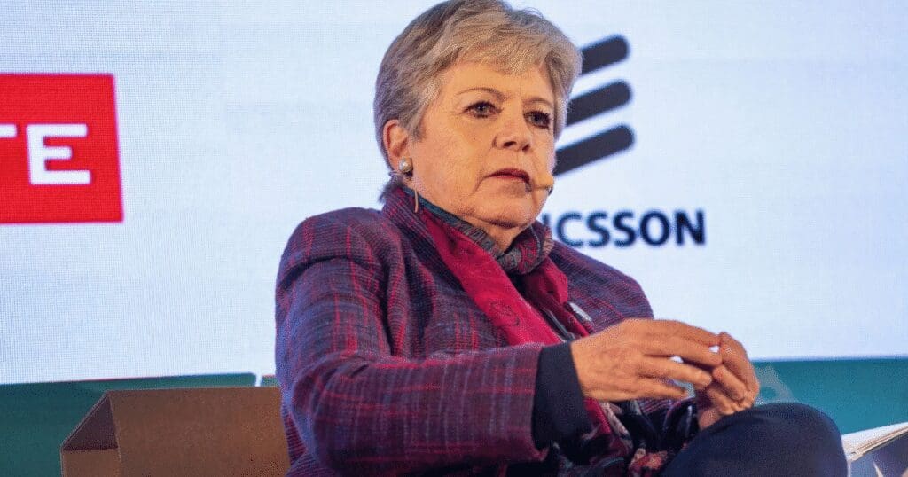 Alicia Bárcena: México debe diversificar su comercio y no depender solo de Estados Unidos