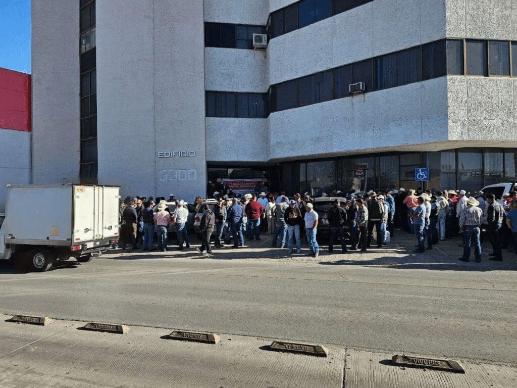 Productores chihuahuenses alertan retroceso y preparan amparo contra nueva Ley de Aguas