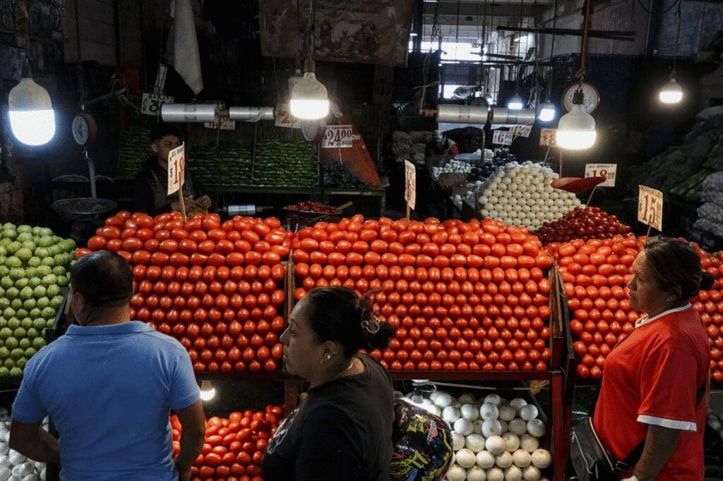 La inflación baja a 3.57% en octubre tras nuevo recorte de tasas de Banxico