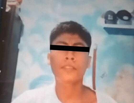 Alumno amenaza con matar a maestras en Michoacán