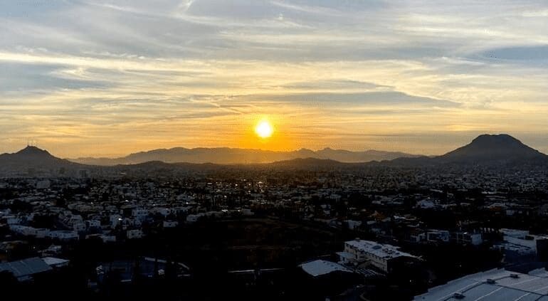 Frío amanecer en Chihuahua con sensación de 6°C; máxima llegará a 19