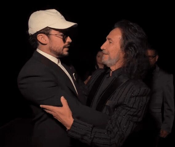 Marco Antonio Solís lanza reclamo a Bad Bunny en backstage de Latin Grammy 2025 y desata rumores