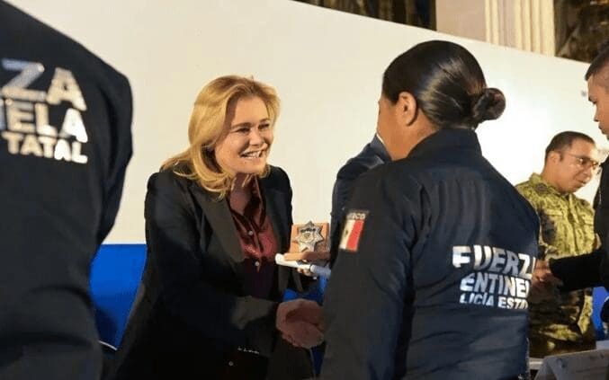 Maru Campos pide a precandidatos no ceder ante presiones del crimen organizado