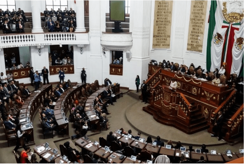 Diputados y Senadores se Autorregalan Aguinaldo de 40 Días