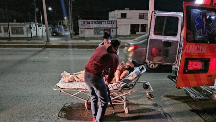 Mujer es apuñalada y golpeada en su domicilio en Campo Bello