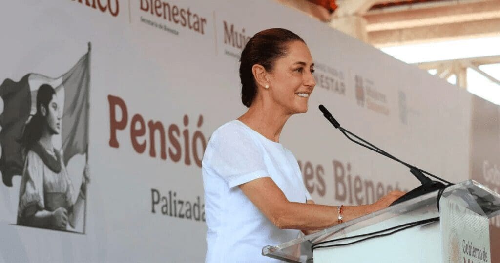 Sheinbaum afirma que México es “invencible” gracias a unidad entre gobierno y pueblo