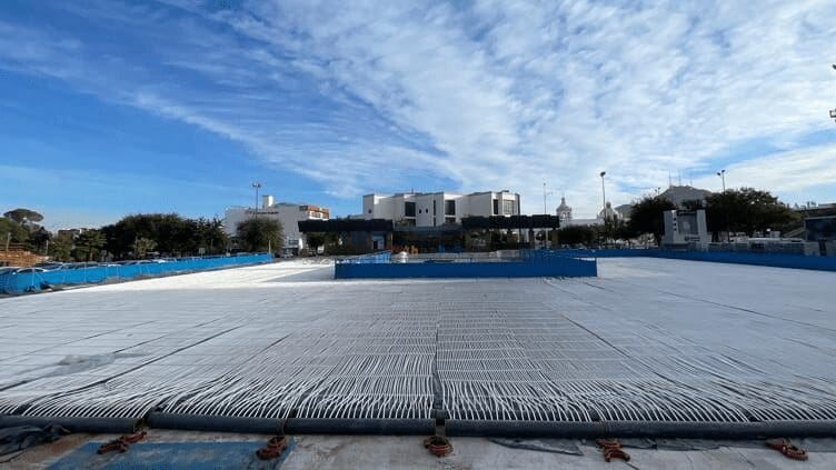 Pista de hielo será inaugurada con nueva forma en “U” este año