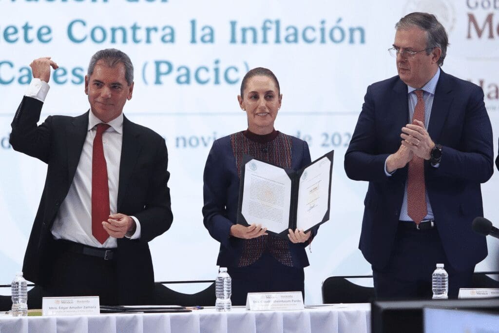 Gobierno e iniciativa privada renuevan el Pacic y fijan canasta básica en 910 pesos