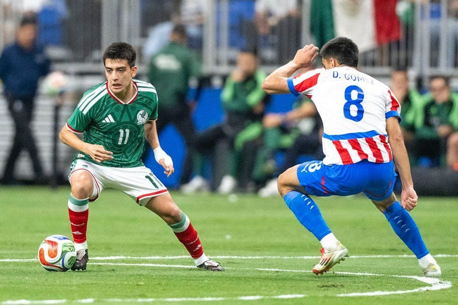 Abuchean a México en Texas tras caer 2-1 ante Paraguay