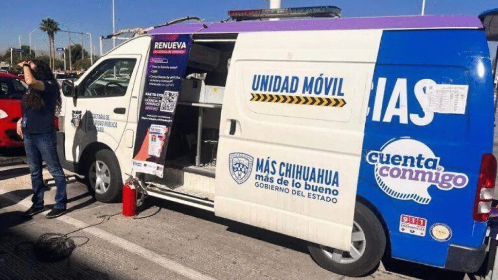 Unidad Móvil acerca el trámite de licencias a colonias de Chihuahua