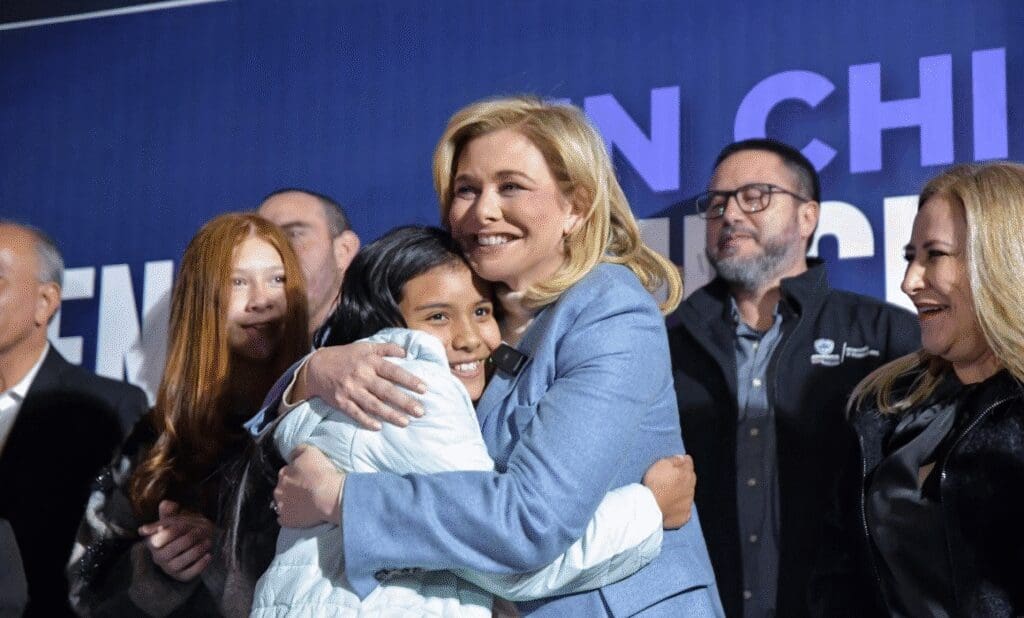 Maru Campos inicia entrega de 15 mil chamarras por campaña “Juntos contra el Frío”