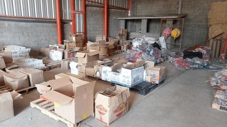 Decomisan más de dos toneladas de pirotecnia ilegal en Delicias.