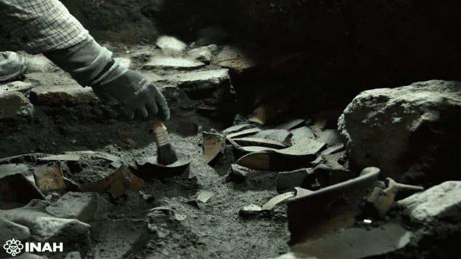 Descubren tumbas mexicas en La Lagunilla; replantearán límites de Tlatelolco