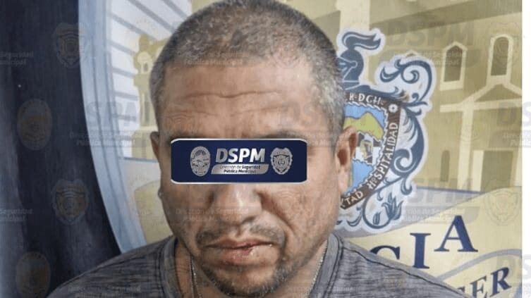 Detienen a hombre por golpear a su vecino en Sol de Oriente