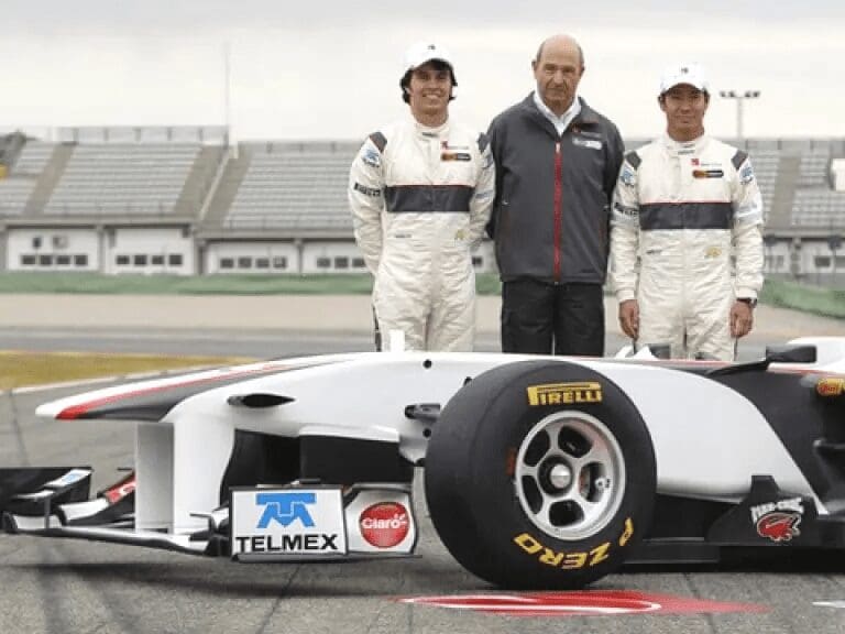 Sauber se despide de la F1 y recuerda a Checo Pérez como su piloto más exitoso