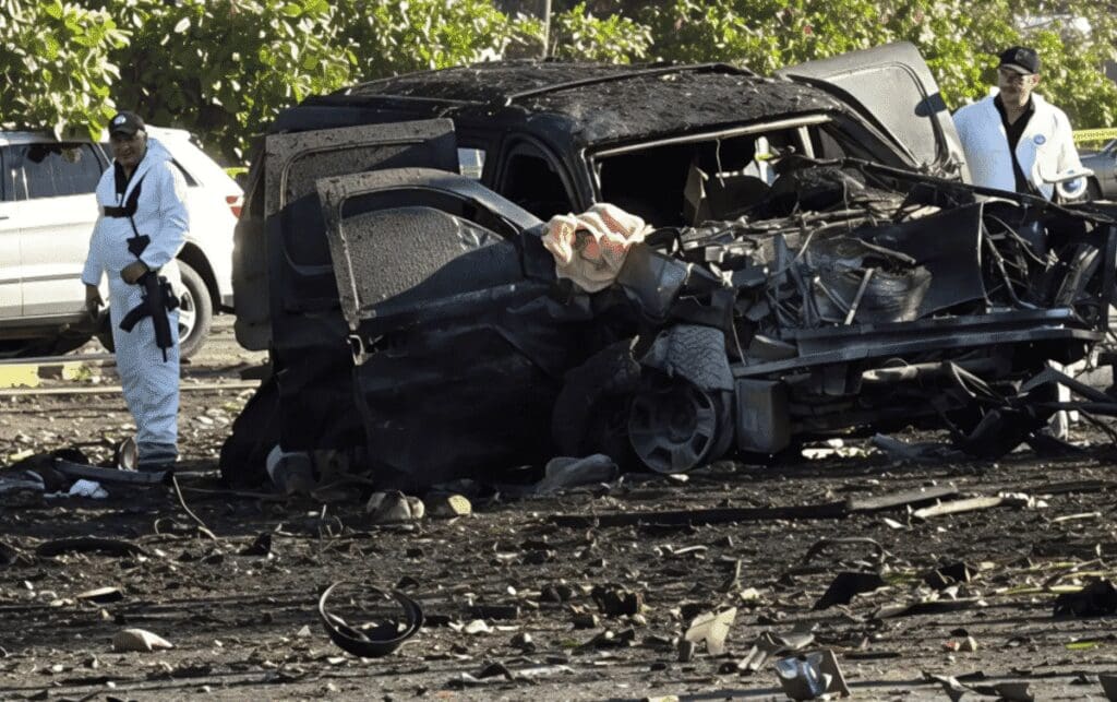 Harfuch descarta terrorismo en explosión de coche bomba en Michoacán