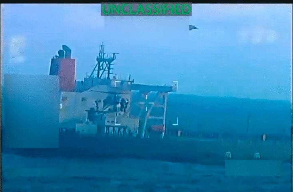 EU incauta buque petrolero frente a Venezuela en operativo armado