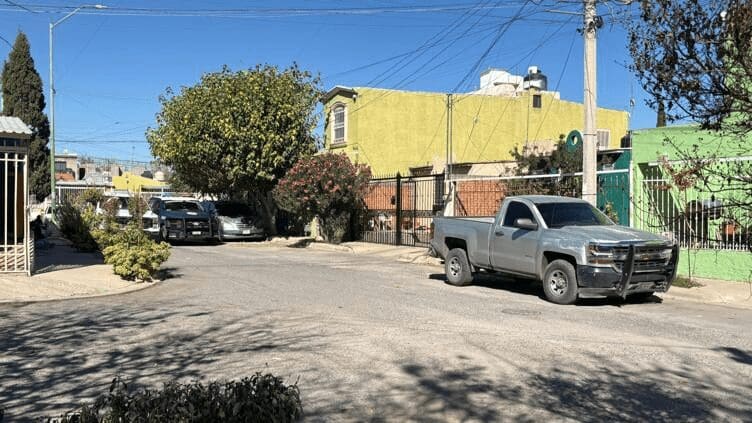 Pelea entre vecinos en Alamedas Quinta Etapa termina en ataque armado contra una vivienda; no se reportaron personas lesionadas.