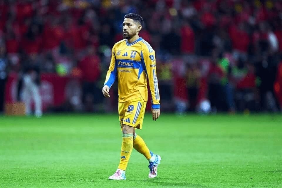 Javier Aquino se despide de Tigres y cierra una era de 10 años