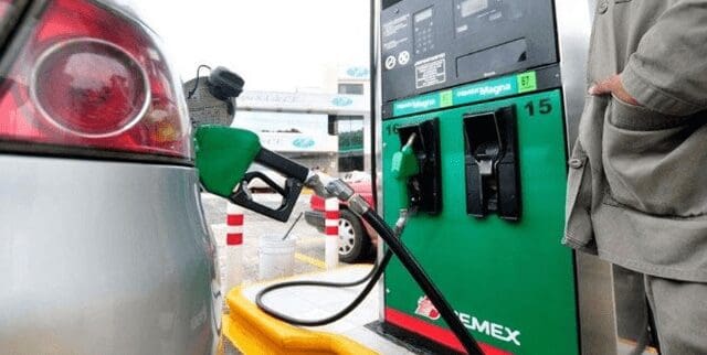Incremento al IEPS pone en riesgo el tope de 24 pesos en gasolinas