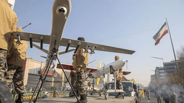 Irán incorporó mil drones a su arsenal militar en medio de tensiones con Estados Unidos y amenazas del presidente Donald Trump.