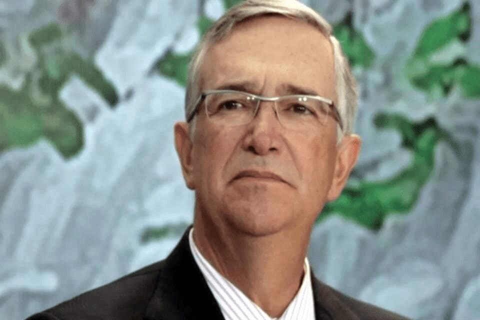 SAT acuerda descuento del 37% a Grupo Salinas en deuda fiscal.