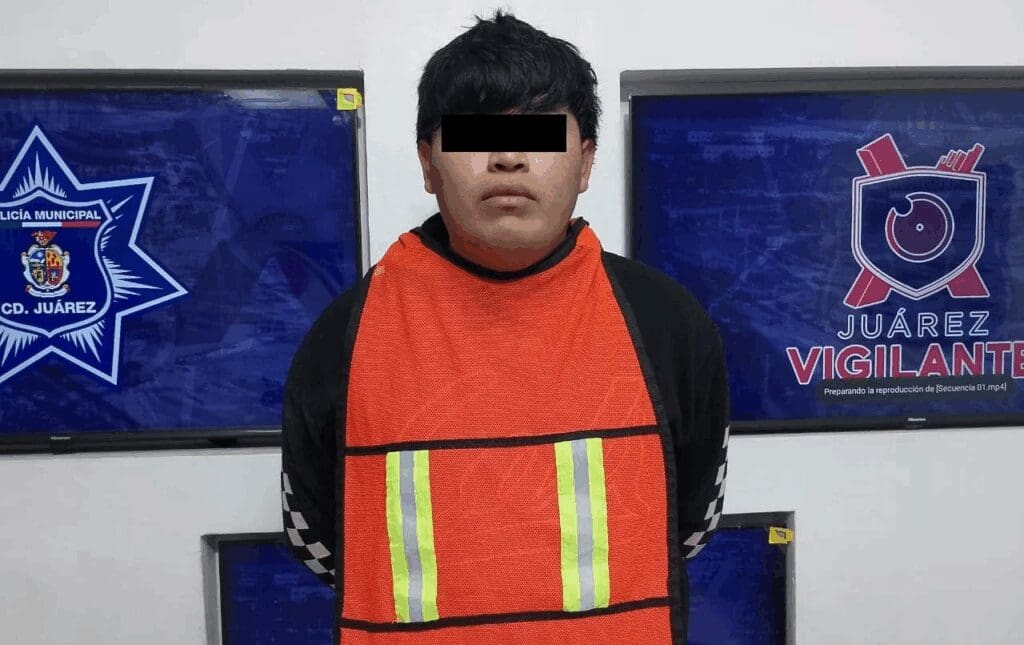 Detienen a adulto y dos menores por ataque a chofer de plataforma.