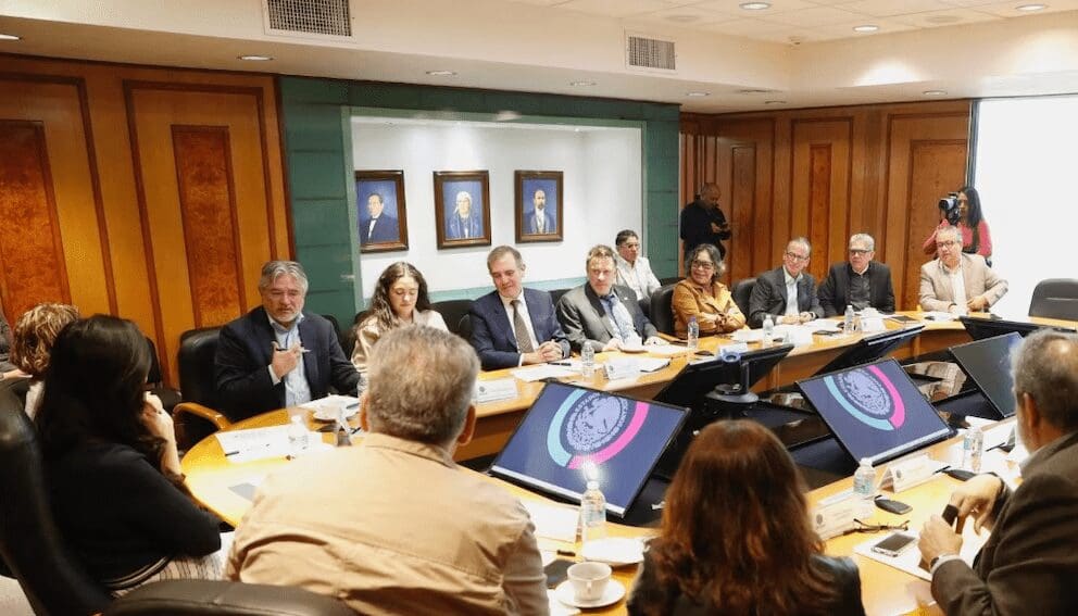 INE entrega 241 propuestas para la reforma electoral
