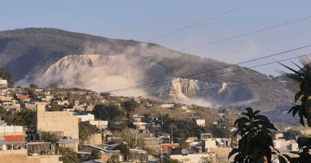 Sismo de 6.5 deja dos muertos y más de 500 réplicas