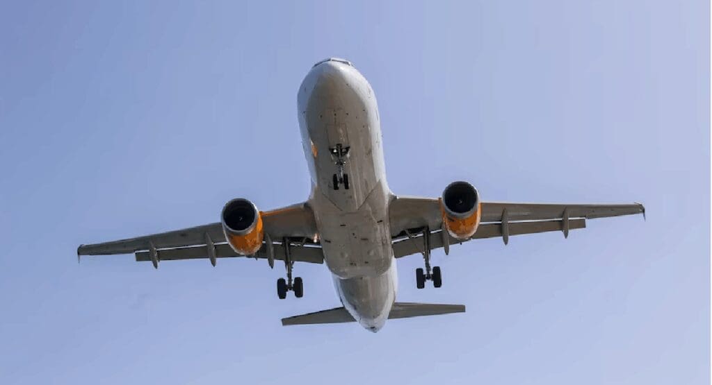 La SICT aclaró que la alerta de la FAA no representa riesgos ni restricciones para vuelos en México.