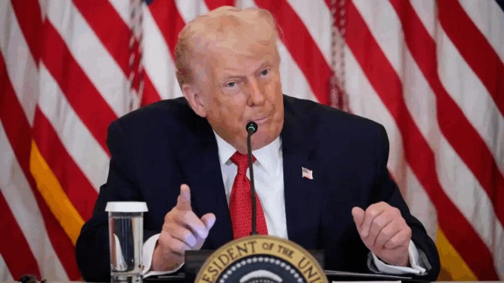 Trump critica a Reino Unido por ceder la soberanía de las islas Chagos