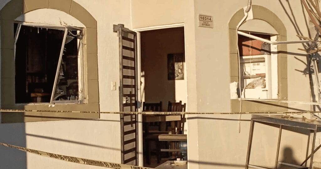 Explosión por acumulación de gas en Paseo de los Leones deja un adulto mayor fallecido.