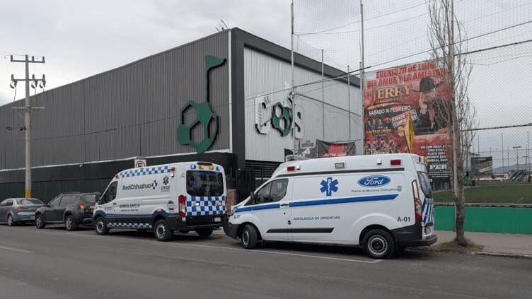 Hombre muere de infarto fulminante mientras jugaba tocho en Corner Sport.