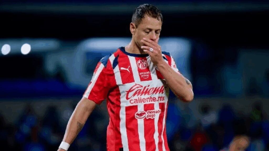 Chicharito reaparece con video donde se burla de su penal fallado ante Cruz Azul.