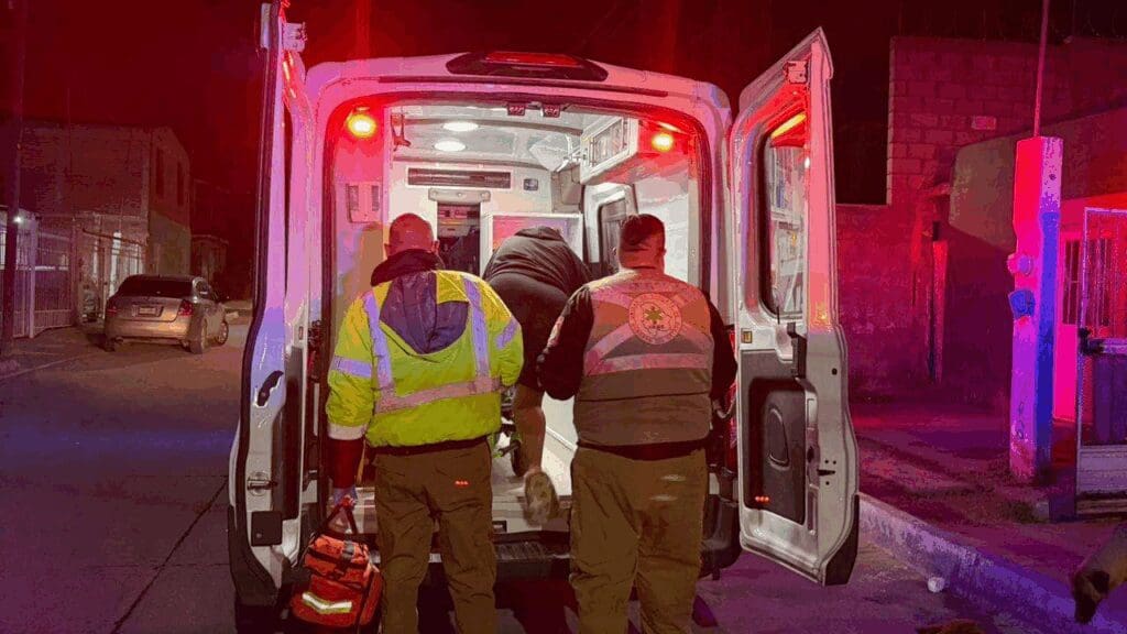 Patrulla de la Policía Municipal en la colonia Granjas Cerro Grande.