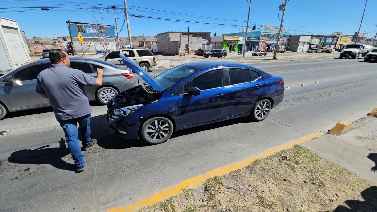 Niño de 9 años resulta lesionado tras ser atropellado en Las Industrias, en Chihuahua.