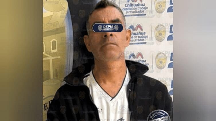 Detienen a presunto responsable de robo a tienda de conveniencia en la colonia Campesina.