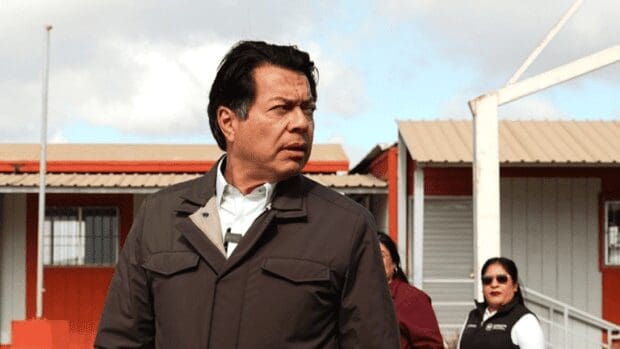 Asesinan a tía y prima de Mario Delgado en su domicilio en Colima; tras operativo, autoridades abaten a tres presuntos responsables.