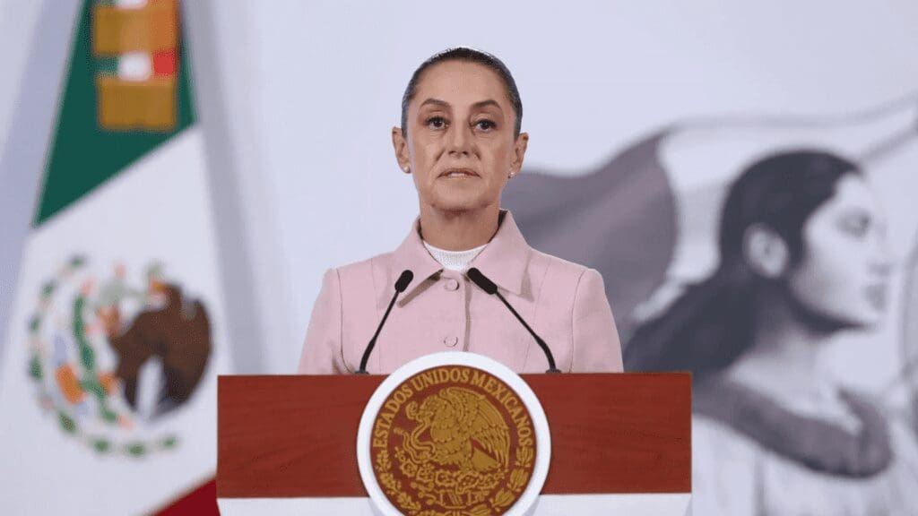 México producirá vacunas de ARN mensajero tras acuerdo con Moderna, Birmex y Liomont.