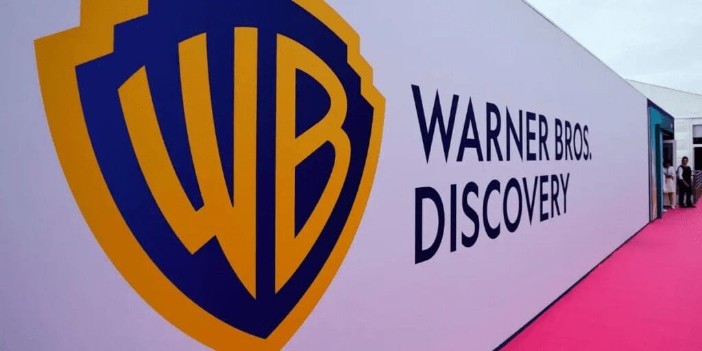 Warner Bros analiza nueva oferta de Paramount que podría competir con acuerdo firmado con Netflix.
