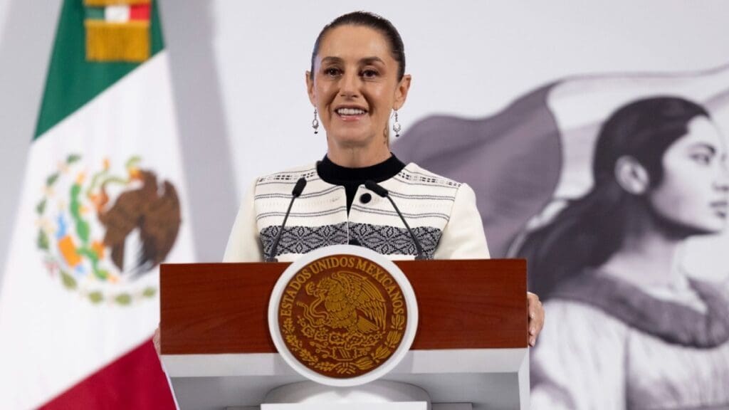 Claudia Sheinbaum asegura que no existe ningún riesgo para la celebración del Mundial 2026 en México.