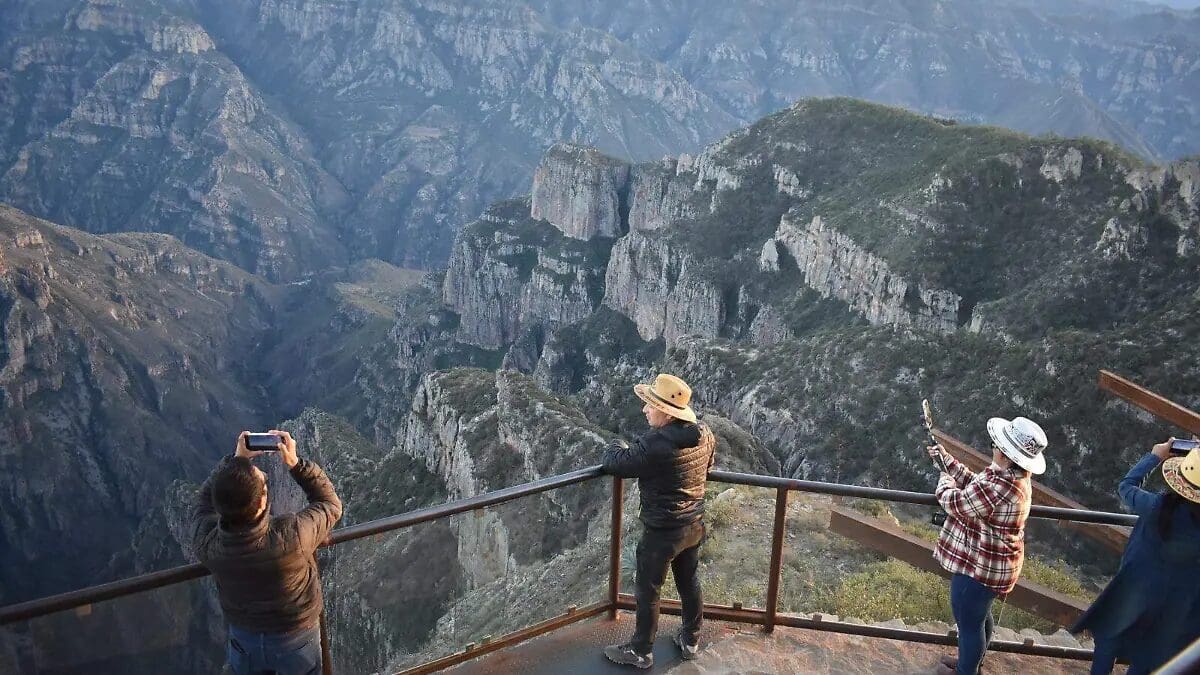 Chihuahua se prepara para Semana Santa 2026 con el nuevo acuario de Guachochi y alta ocupación en la Sierra Tarahumara. Conoce los detalles aquí.