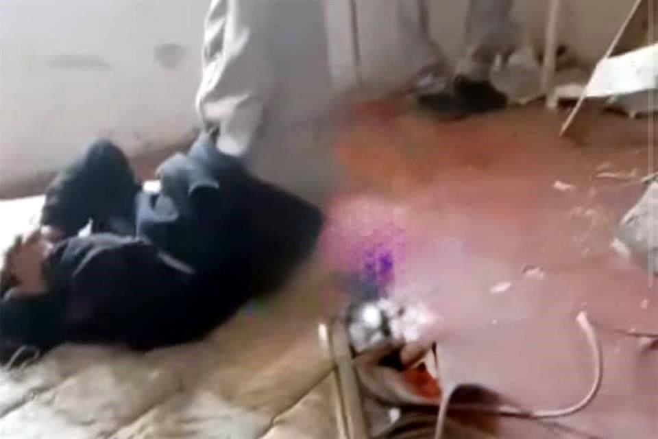 Difunden video de agresión a estudiante en Tlayacapan, Morelos. Padres denuncian que fue golpeado con tablas por rechazar drogas en su secundaria.