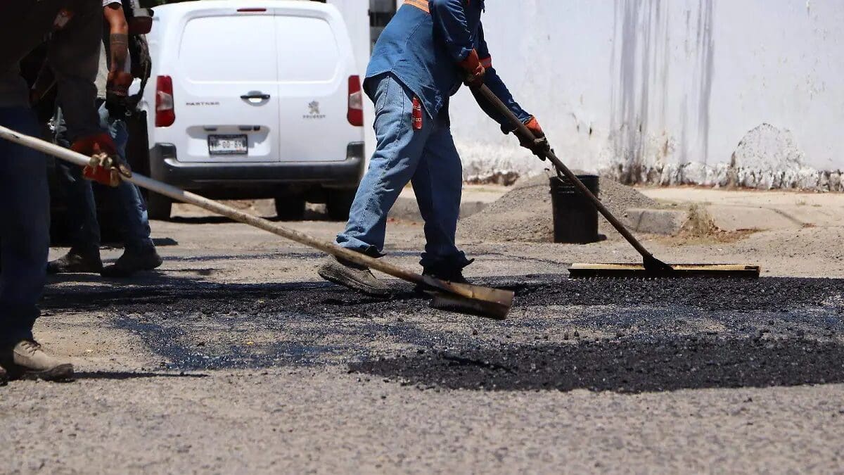 Consulta las 6 colonias de Chihuahua donde habrá bacheo este martes 17 de marzo. Recomendaciones viales y cómo reportar baches al 072.