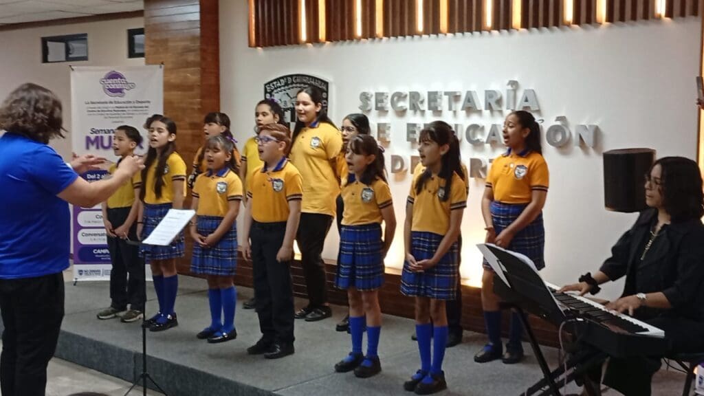 Inauguran Semana de la Mujer con exposición y actividades culturales.