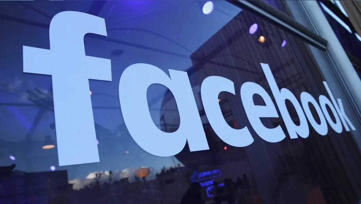 Facebook registró una caída parcial el 3 de marzo, afectando inicio de sesión, publicaciones y carga del feed.